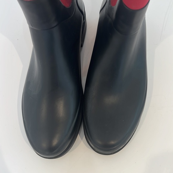 Hunter Boots 👢 - Picture 3 of 10